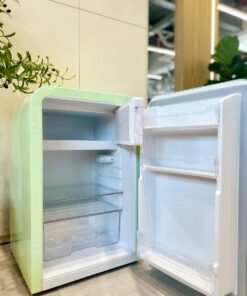 Tủ lạnh HCK 107L màu xanh mint